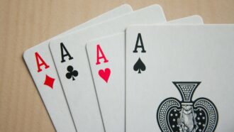 Card game - 4 aces