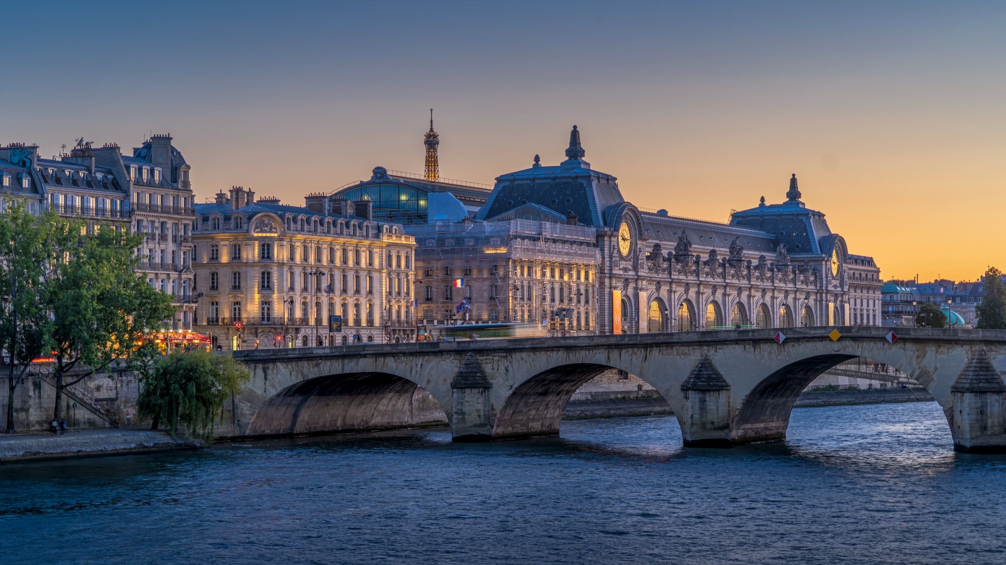 Dirección de la mejor casa de cambio de París
